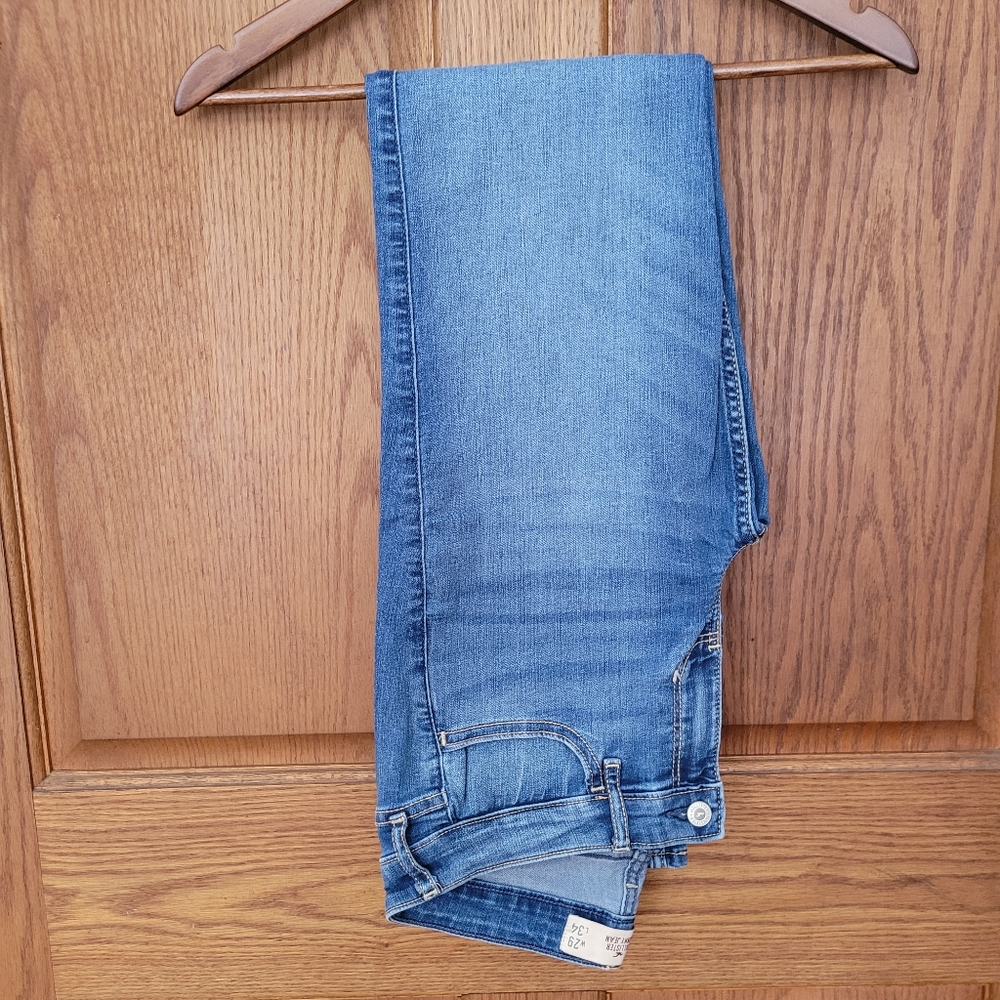 Hollister jeans - Like New!!
